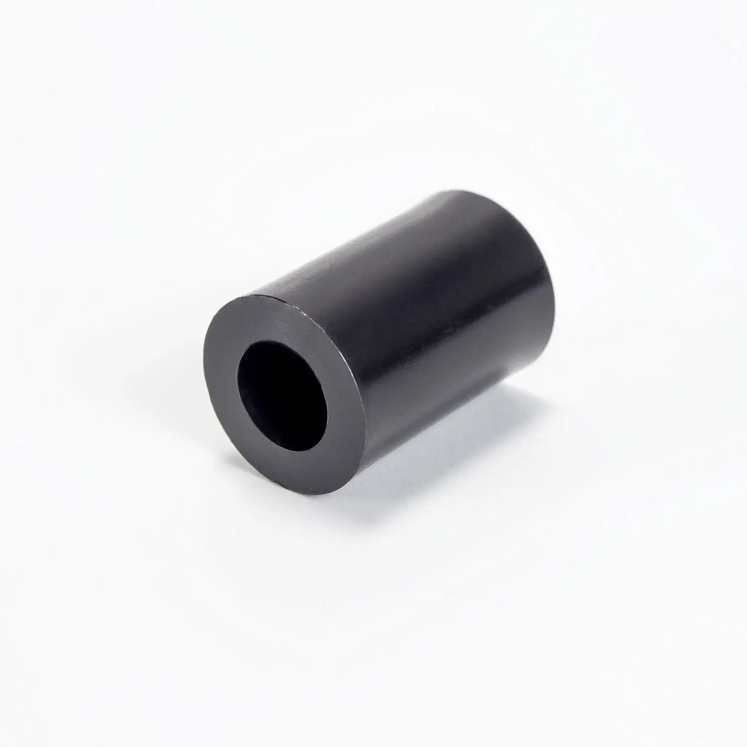 Schwarze Distanzhülse aus Kunststoff 18mm
