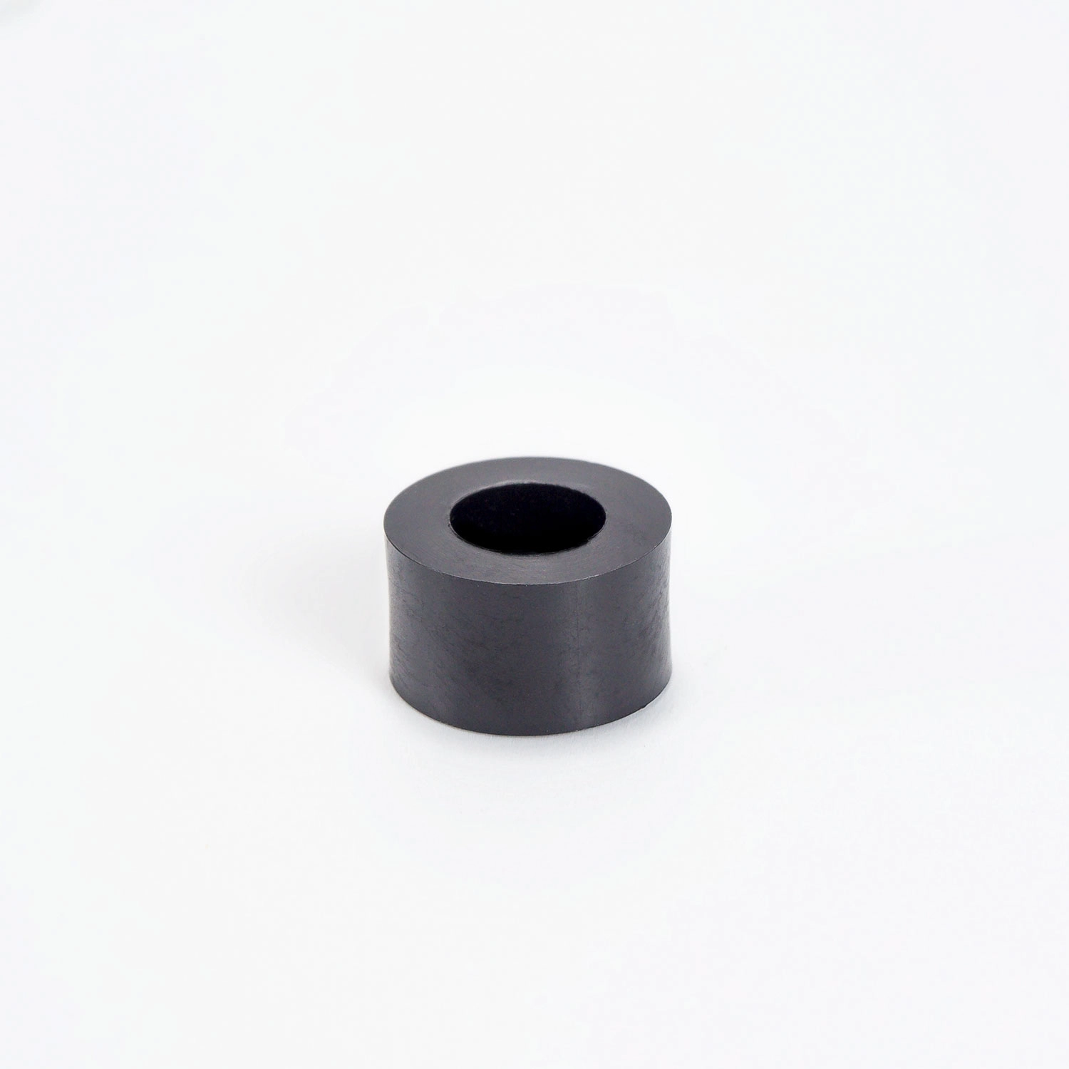 Distanzhüöse Kunststoff schwarz 7mm